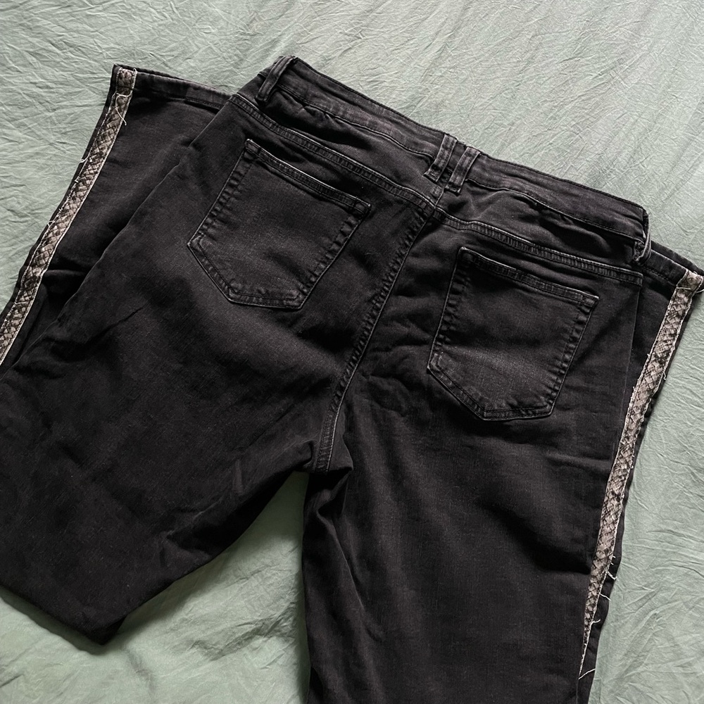 Suko Jeans - Picture 4 of 6